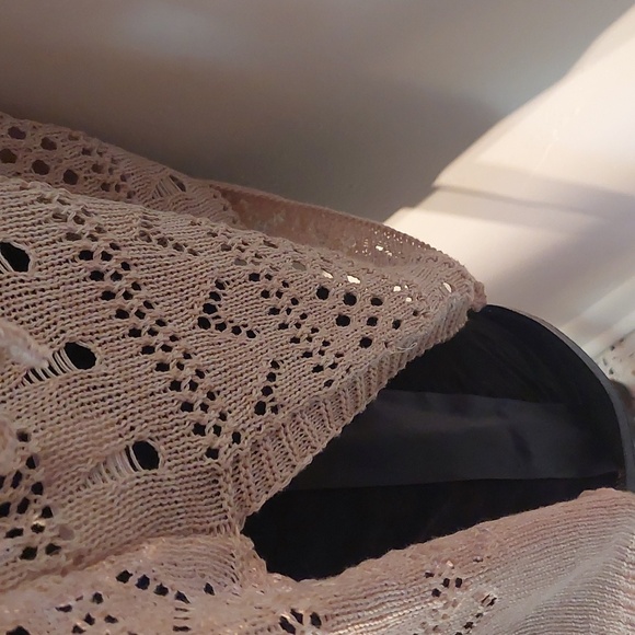 Open Weave Oversized Lightweight Sweater/Beach coverup - Picture 4 of 7